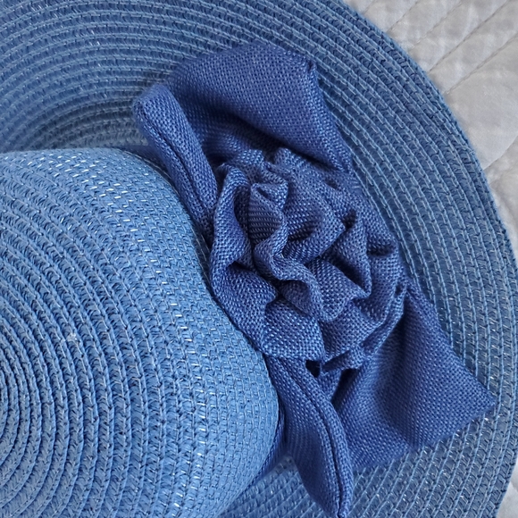 Blue Sun Hat - Picture 2 of 3